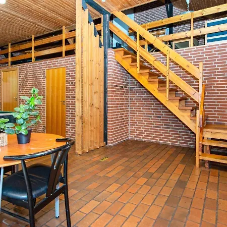 Xvii Holiday home *